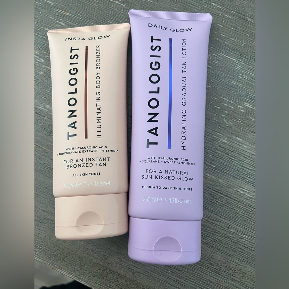 TANOLOGIST BUNDLE - Illuminating Body Bronzer & Hydrating Gradual Tan Lotion